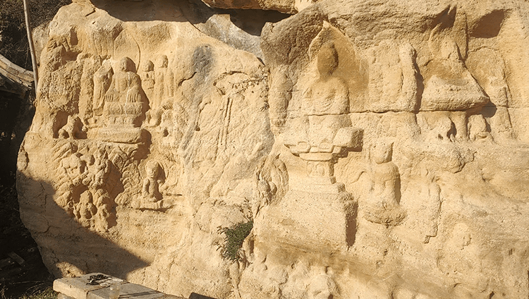 阳城老鹳岭北魏摩崖石刻照片